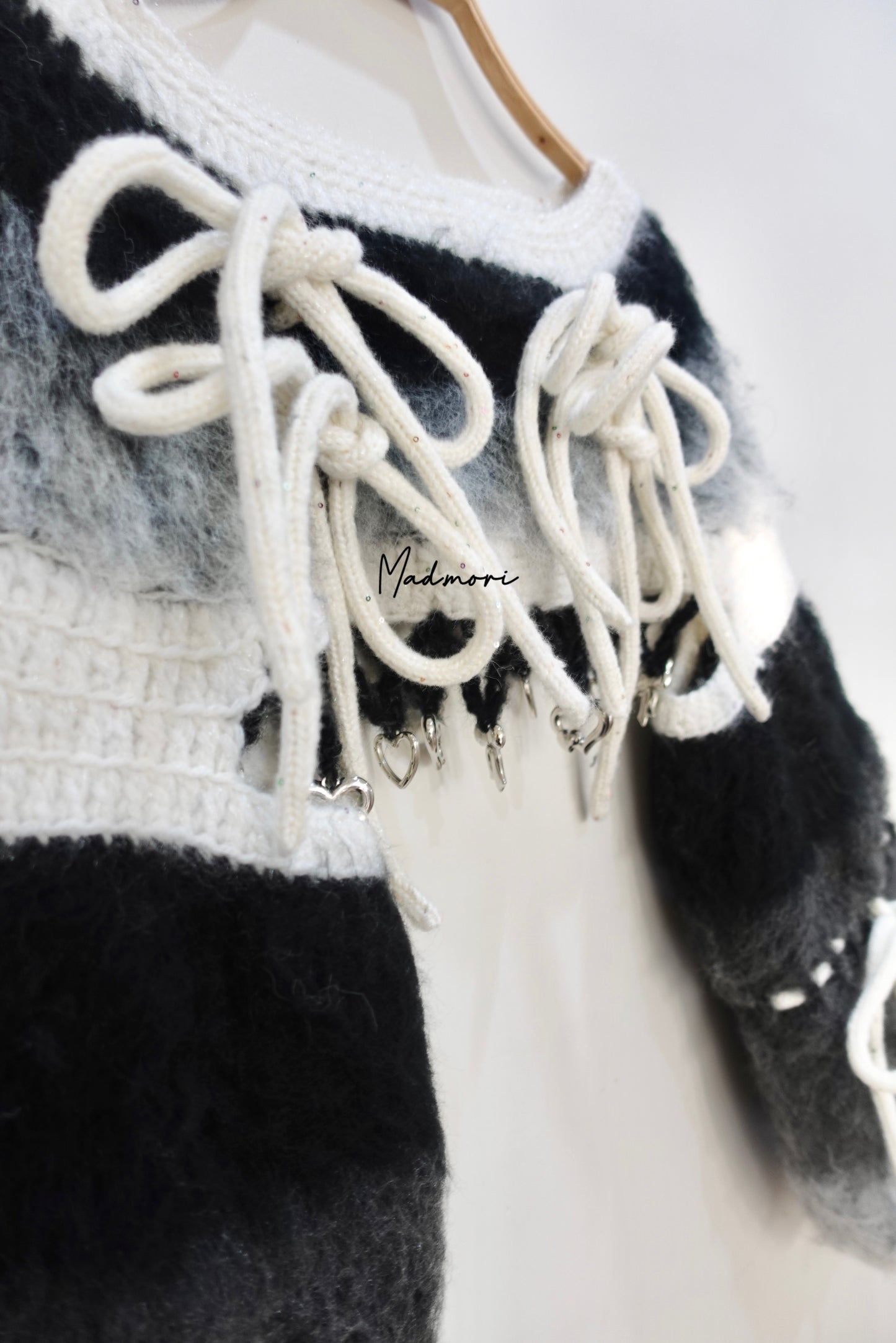 Madmori Ballet Ribbon Sleeves「Black&White color」