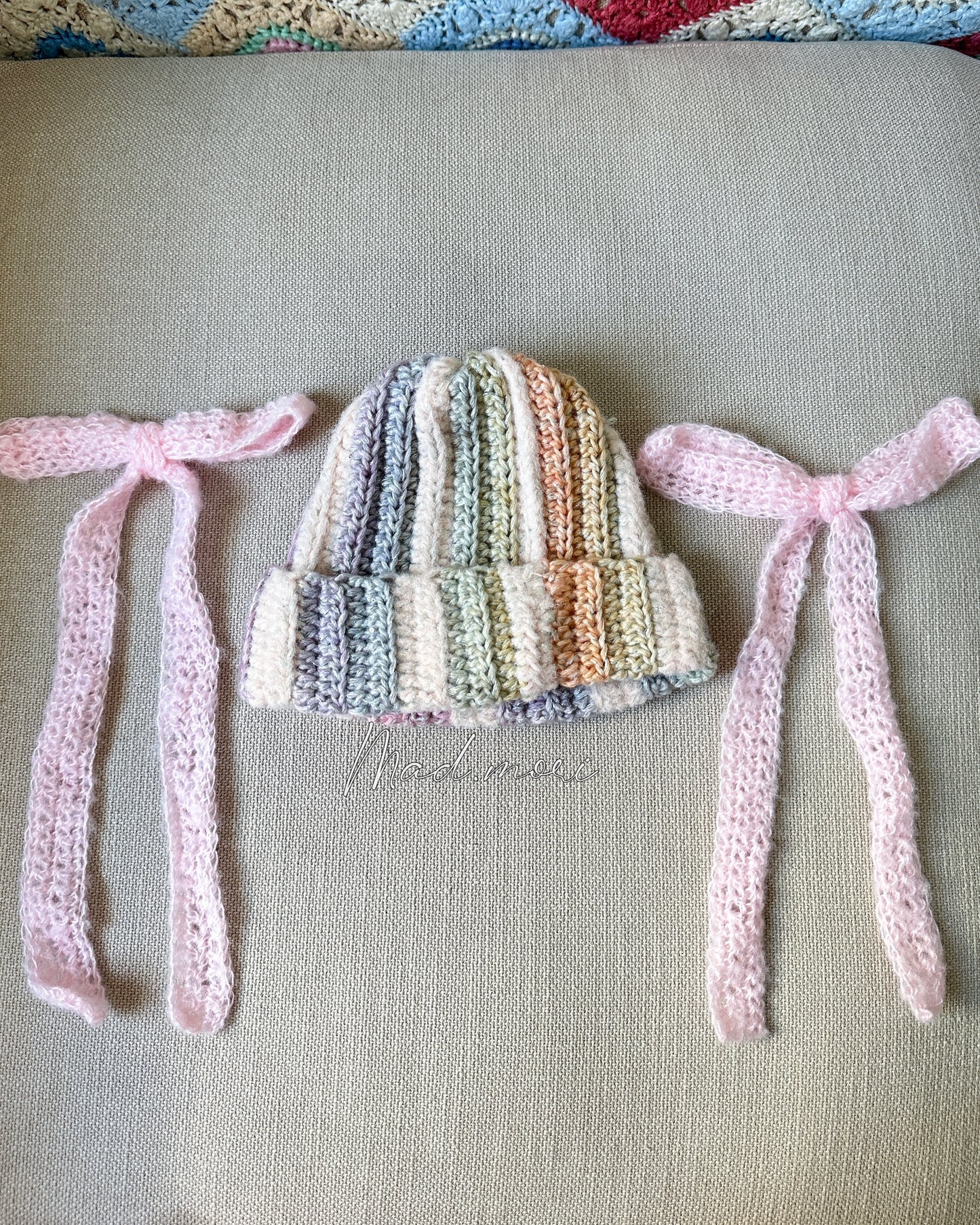 RB Beanie (Rainbow Pink Bow)