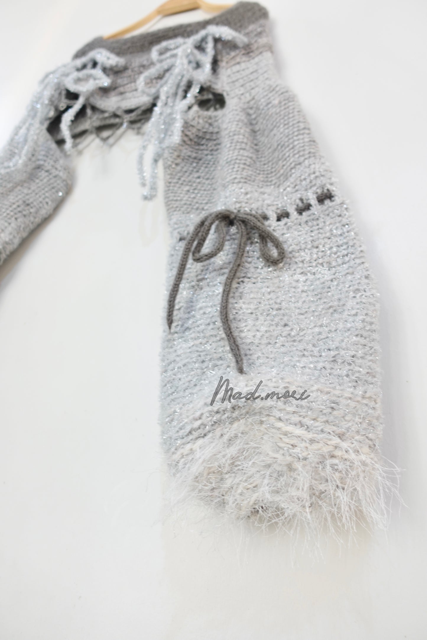 Madmori Ballet Ribbon Sleeves「Grey Silver color」