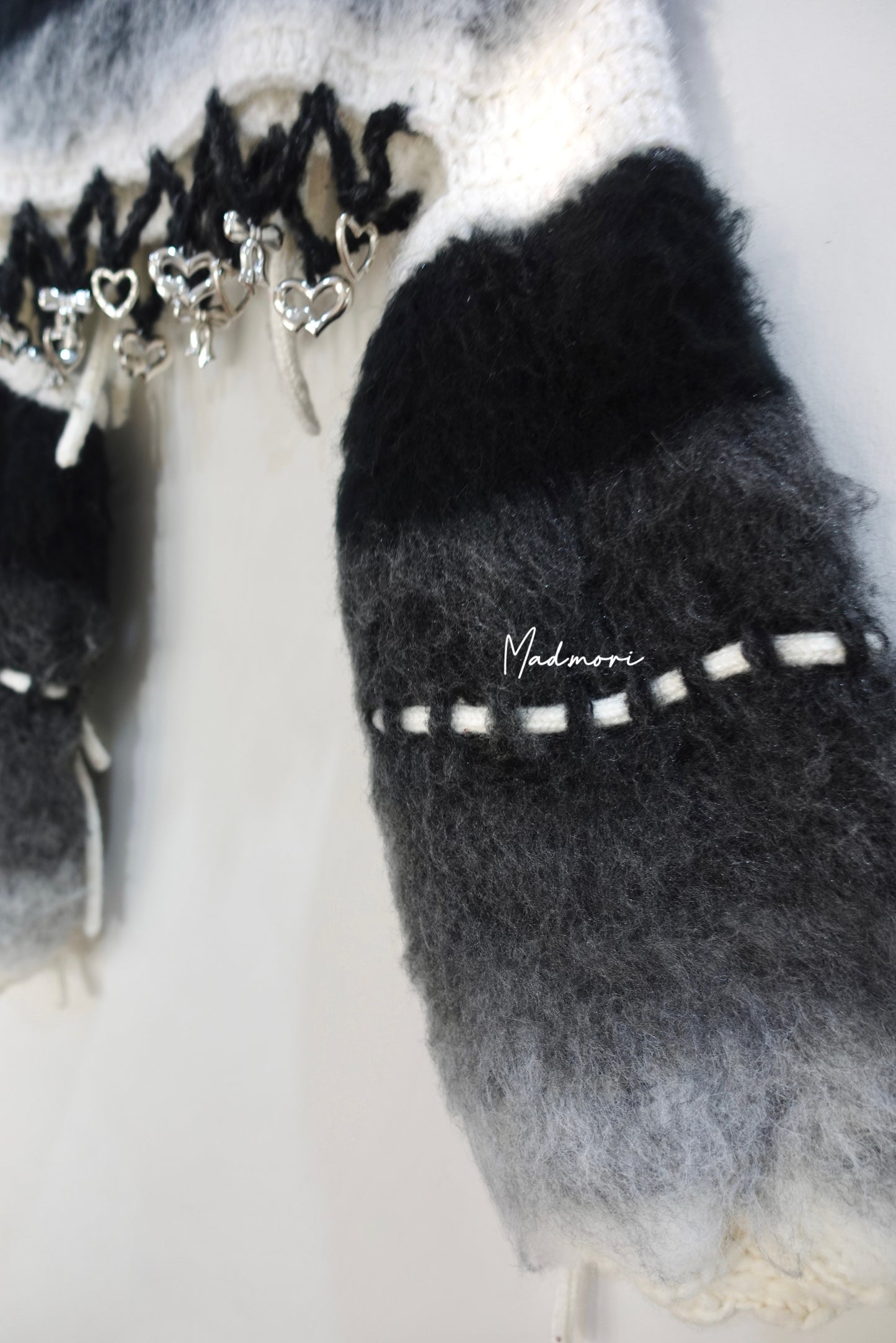 Madmori Ballet Ribbon Sleeves「Black&White color」