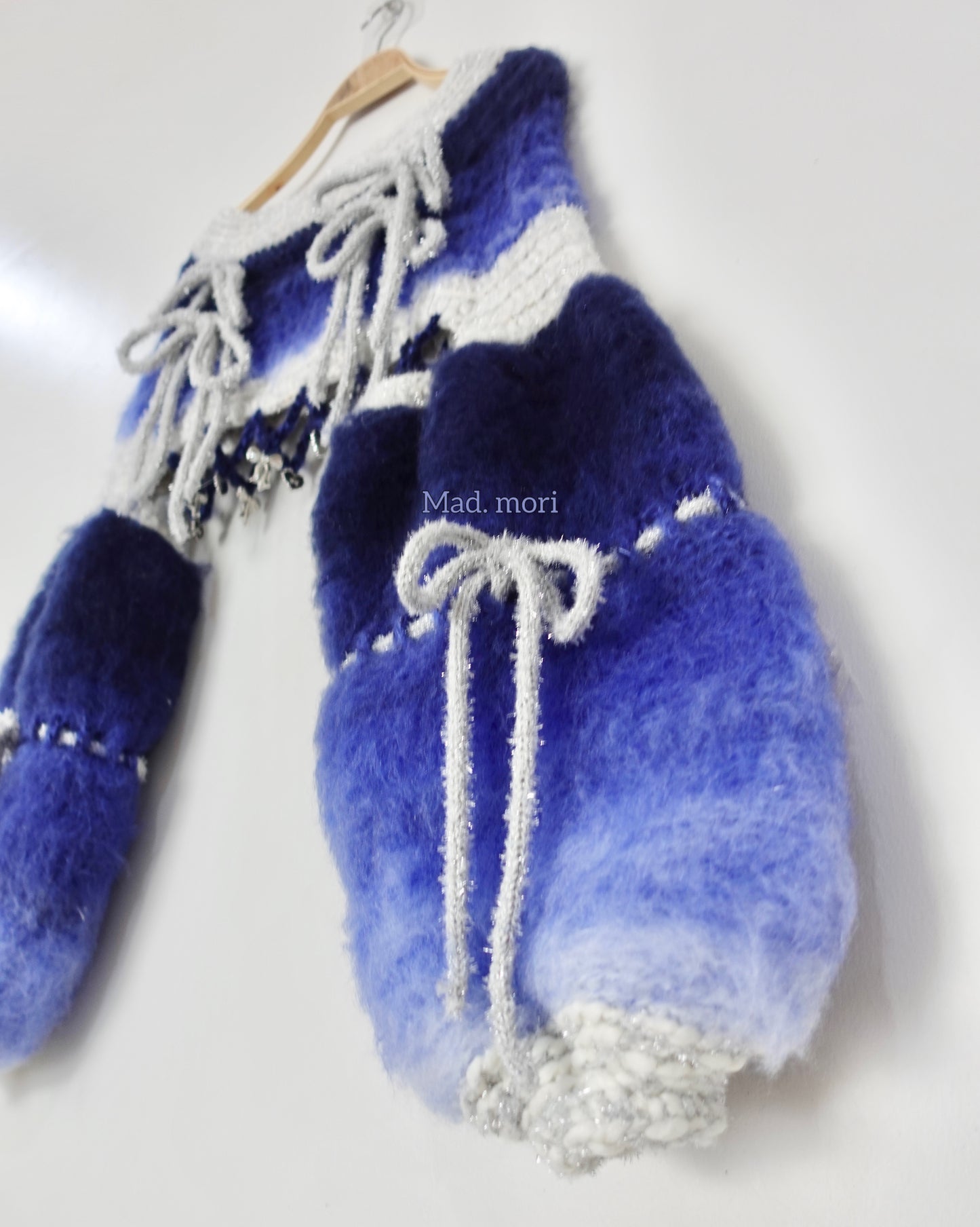 Madmori Ballet Ribbon Sleeves「Deep Blue Silver color」